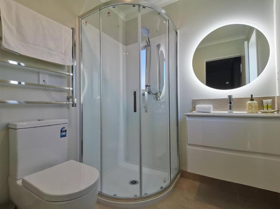 אגם טקפו April Apartments מראה חיצוני תמונה